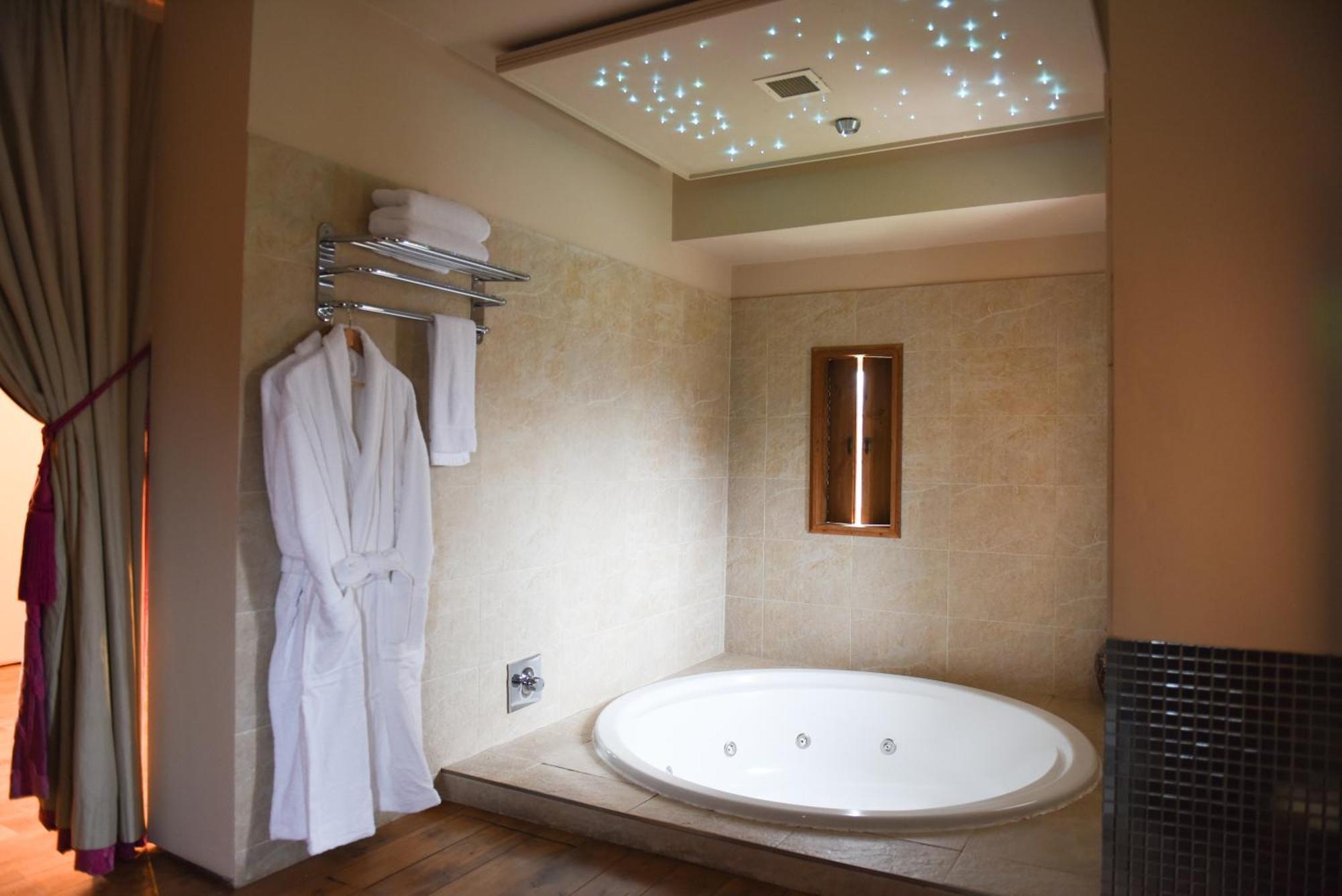 Glenskirlie Castle Hotel Banknock Εξωτερικό φωτογραφία